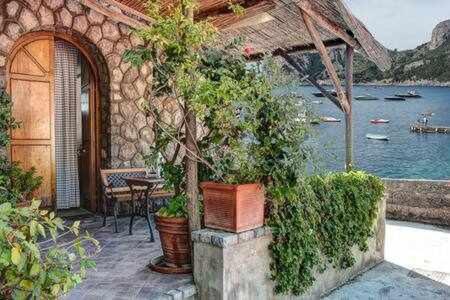 La Cabane Bleau The Perfect Beachfront Apartment Marina del Cantone Luaran gambar