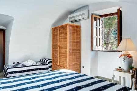 La Cabane Bleau The Perfect Beachfront Apartment Marina del Cantone Luaran gambar